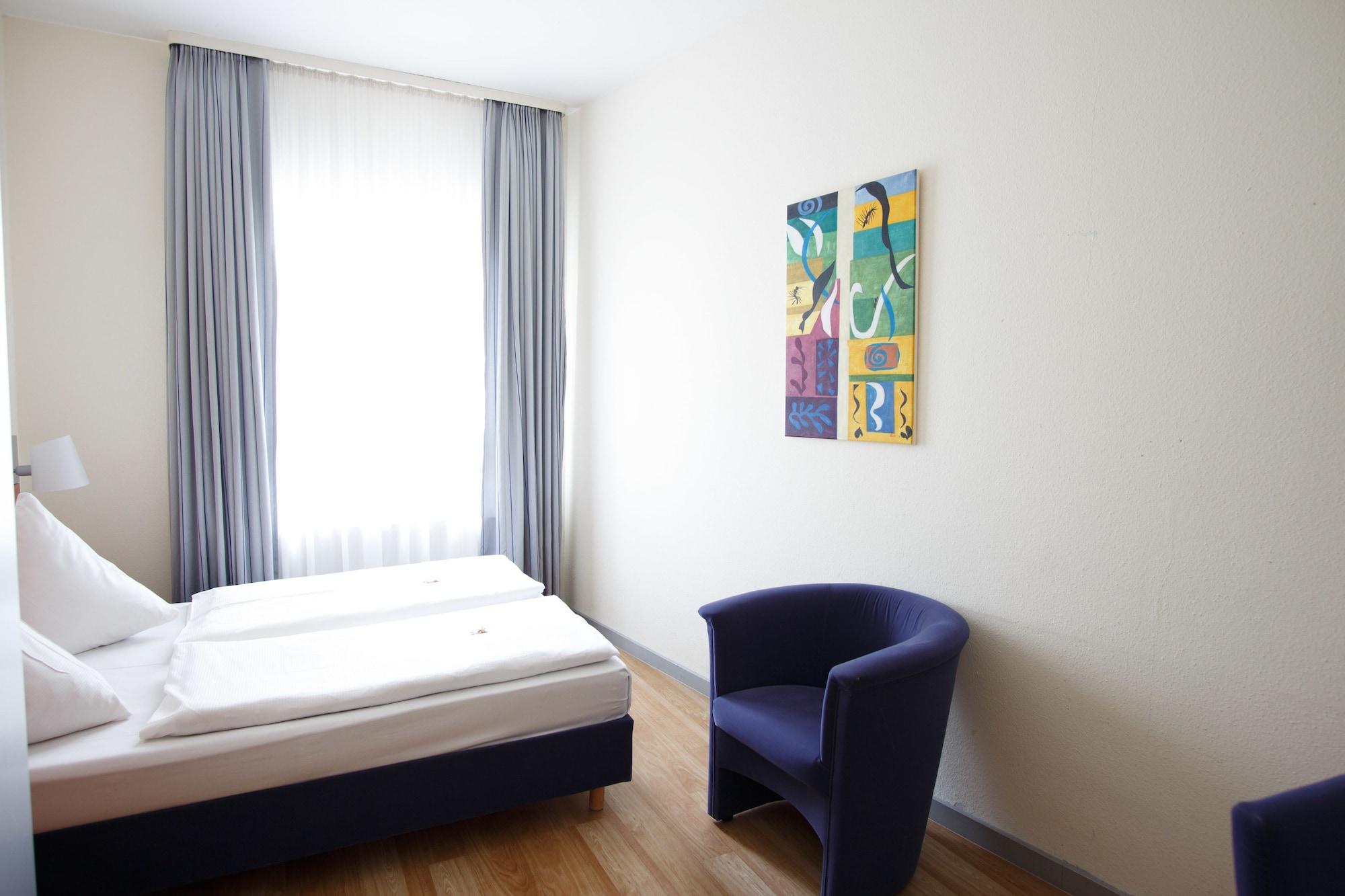 Senator Hotel Frankfurt am Main Ngoại thất bức ảnh